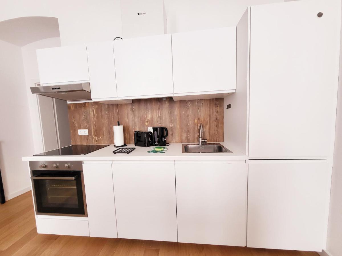 Novara City Apartment Vienna Exterior photo